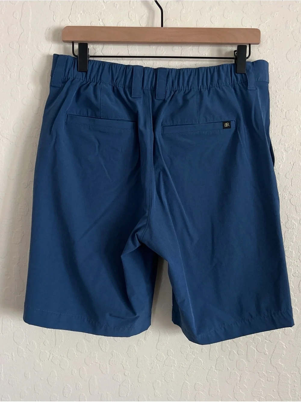 Banana Republic Men’s Bundle of 3 Polo Shirt Shorts Sweatshirt Large 32 Basic